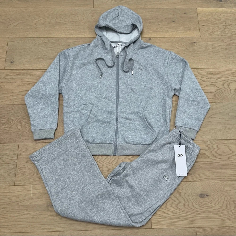 ALO Yoga Unisex Gray Zip-Up Hoodie and Jogger Set - Picture 1 of 16